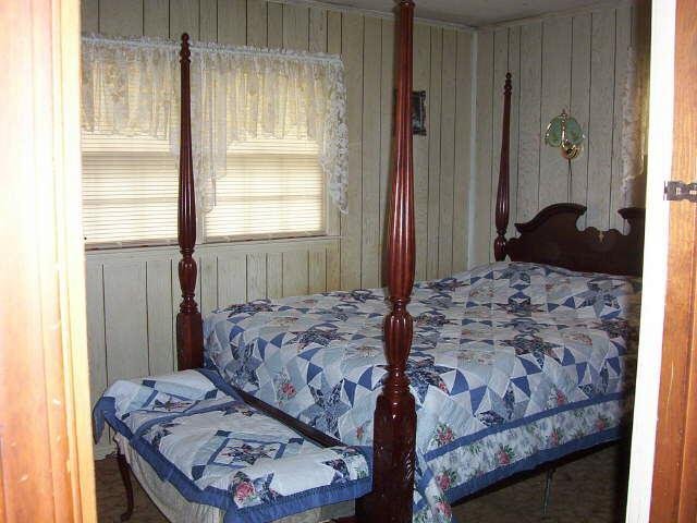 106 White Pines Rd, Toccoa, GA 30577 photo 4