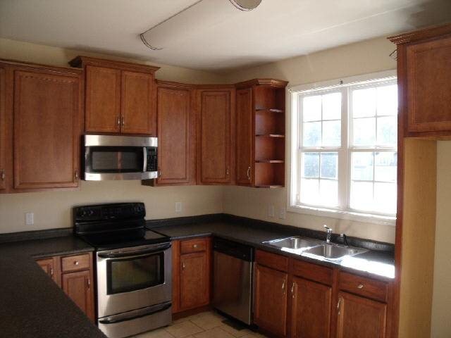 403 Mossy Ln, Gray, GA 31032 photo 3