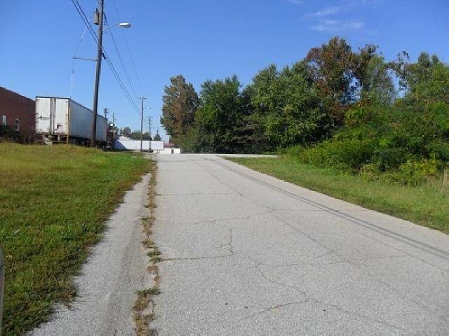 225 Lee St, Cornelia, GA 30531 photo 2
