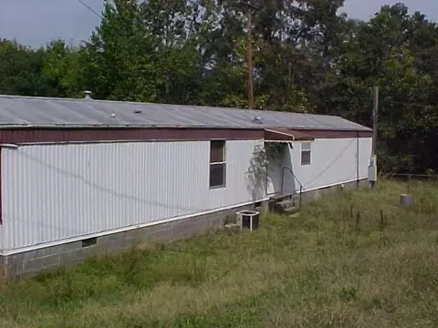 312 E 20th St, Lanett, AL 36863 photo 3