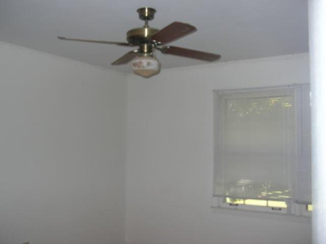 6809 Charles Dr, Morrow, GA 30260 photo 4