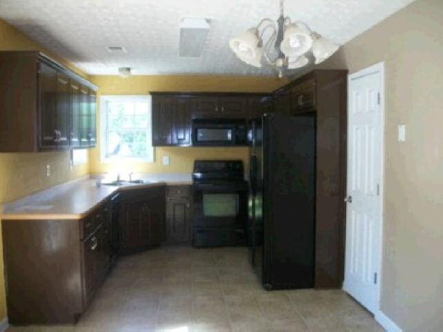 195 Arthurs Ln, Covington, GA 30016 photo 2