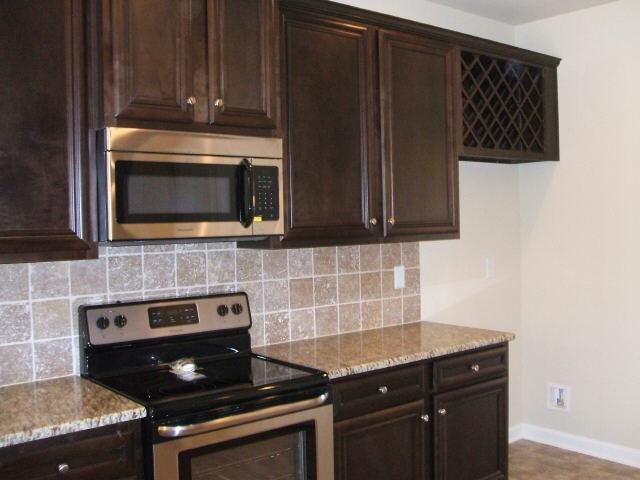 204 Manresa Ct, Hampton, GA 30228 photo 5