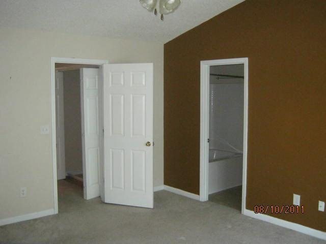2193 Miranda Dr, Morrow, GA 30260 photo 6