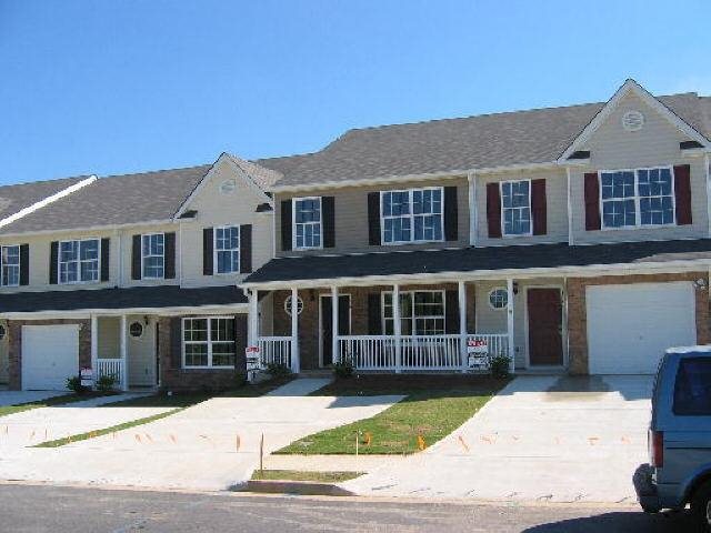 2193 Miranda Dr, Morrow, GA 30260 photo 1