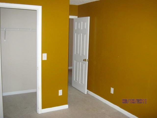 2193 Miranda Dr, Morrow, GA 30260 photo 5