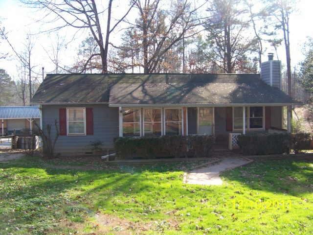 284 Barnes Cir, Commerce, GA 30530 photo 1