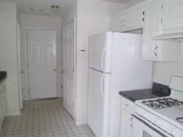 2239 Sugarleaf Trl, Hampton, GA 30228 photo 4