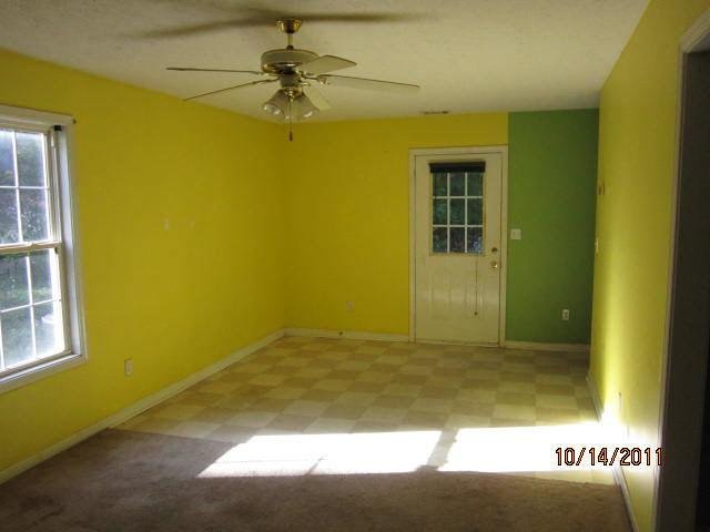 33 Weaver St, Buchanan, GA 30113 photo 3