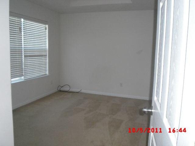565 Barshay Dr, Covington, GA 30016 photo 10