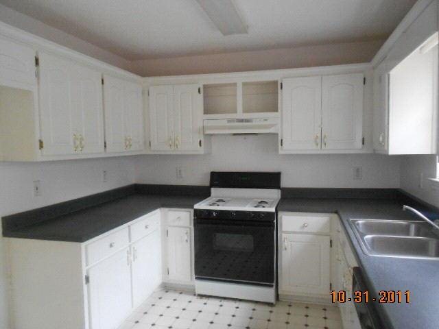 1418 N Hampton Dr, Hampton, GA 30228 photo 6