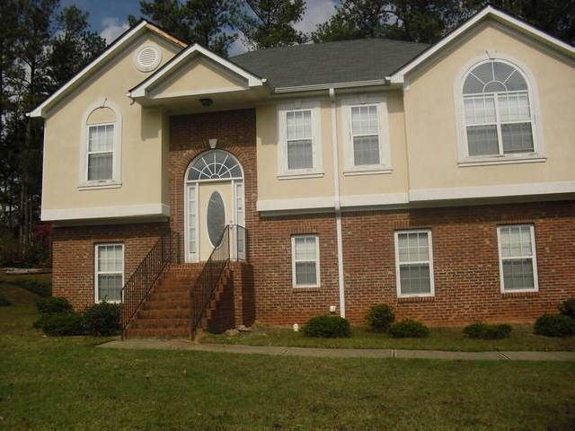 3512 Oakleigh Dr, Rex, GA 30273 photo 1