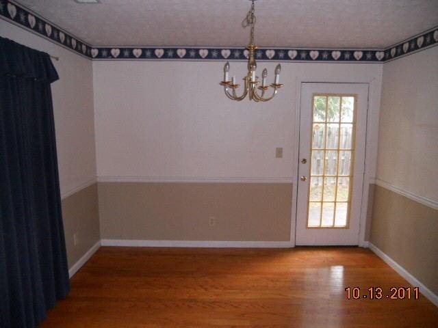 6579 Oak Mill Ct, Morrow, GA 30260 photo 4