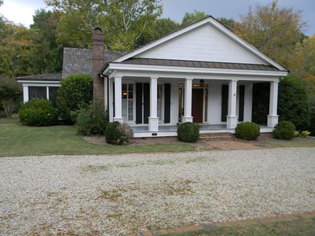 817 Old Post Rd, Madison, GA 30650 photo 1