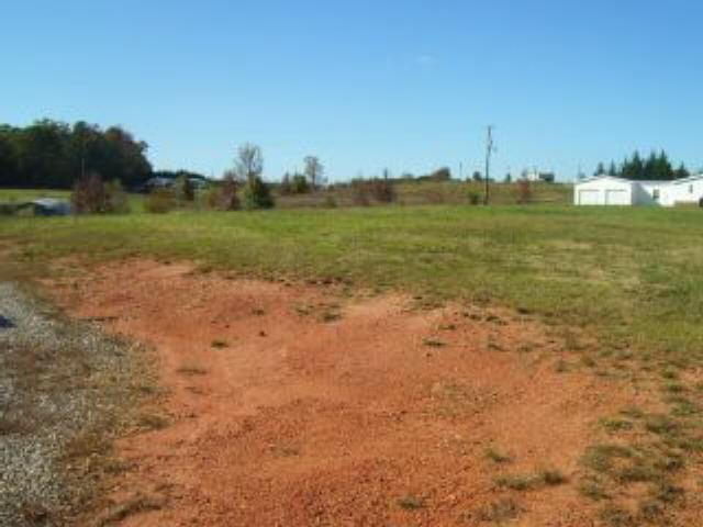 114 Cotton Cir, Colbert, GA 30628 photo 3