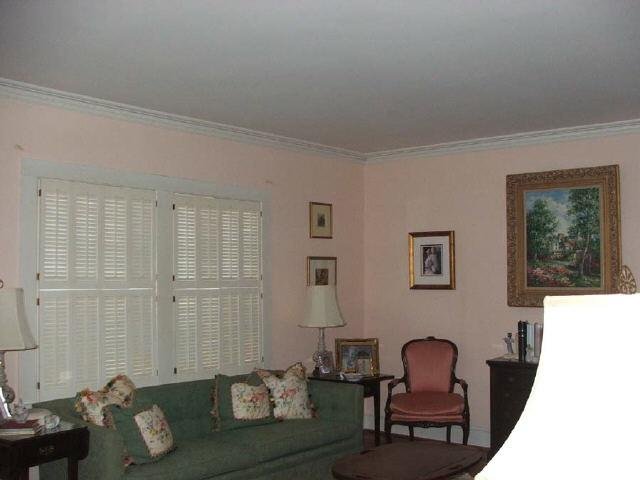 273 E Broad St, Winder, GA 30680 photo 8