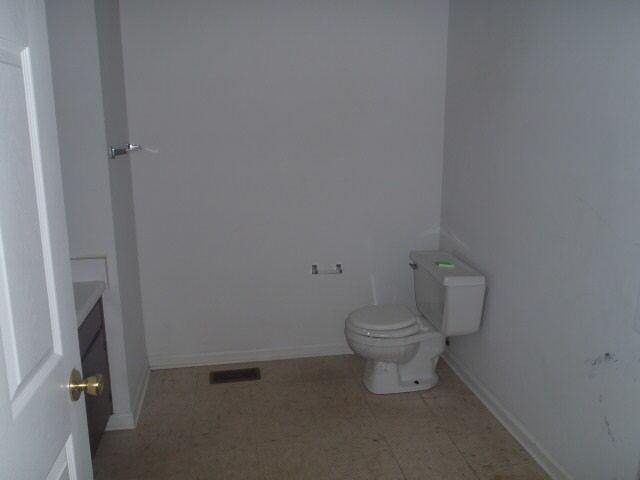 220 Stephens Dr, Toccoa, GA 30577 photo 3