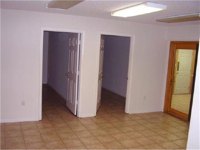 200 E Fourth St, Springfield, GA 31329 photo 11
