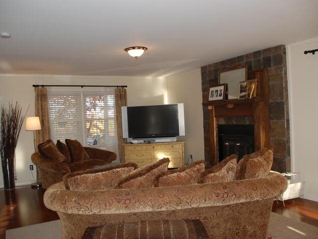 7619 Fish Hook Ln, Lula, GA 30554 photo 5