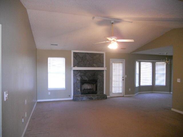 2597 Rosecommons Dr, Hampton, GA 30228 photo 2