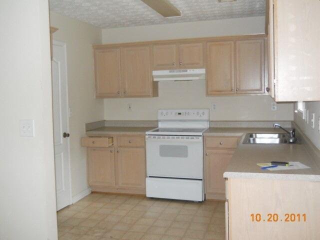 90 Berkshire Trce, Covington, GA 30016 photo 4