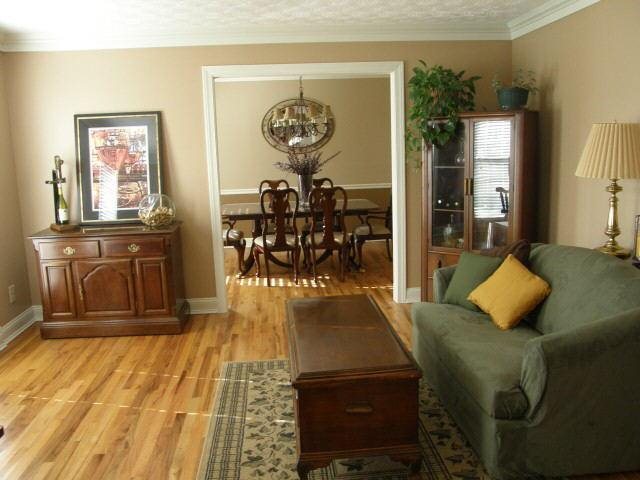 375 Chaffin Rd, Roswell, GA 30075 photo 4