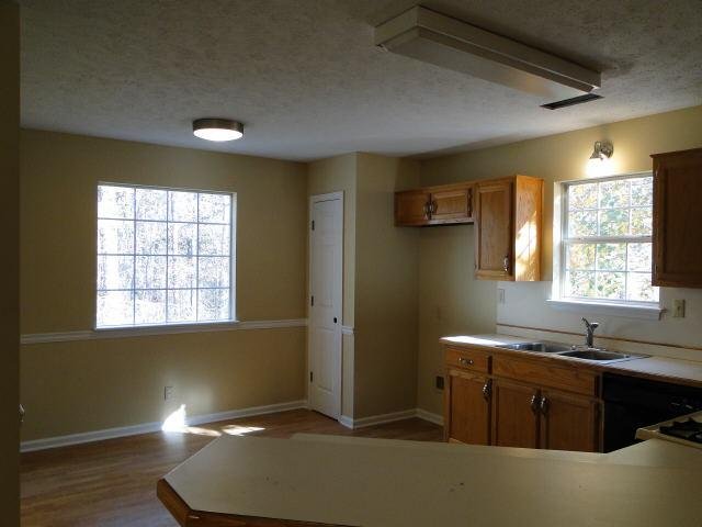 480 E Country Woods Dr, Covington, GA 30016 photo 4