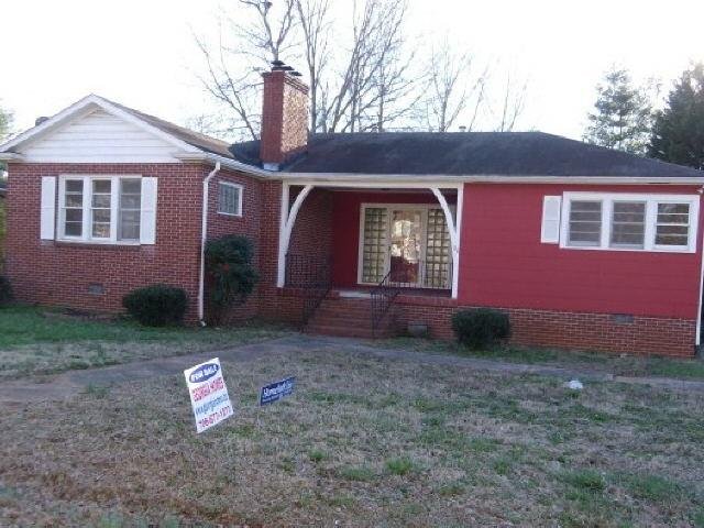 30 Terrell Dr, Toccoa, GA 30577 photo 1