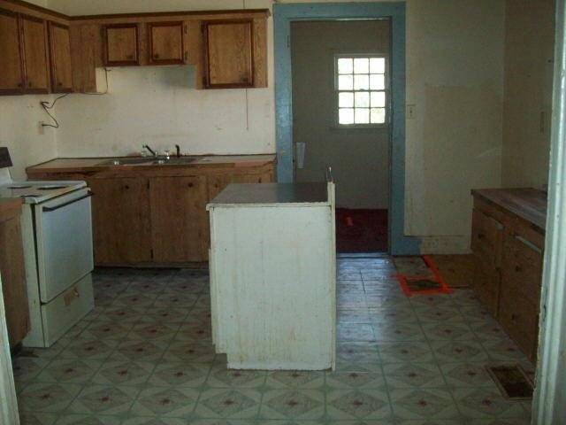 35 Hazel St, Covington, GA 30014 photo 3