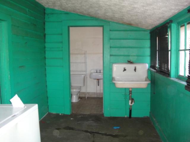 320 S Hill St, Toccoa, GA 30577 photo 9