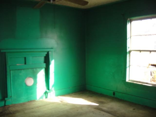 320 S Hill St, Toccoa, GA 30577 photo 4