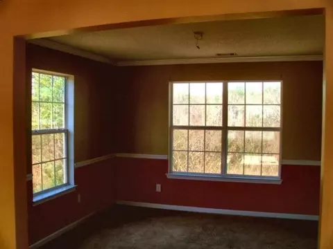 6262 Canoe Trce, Rex, GA 30273 photo 4
