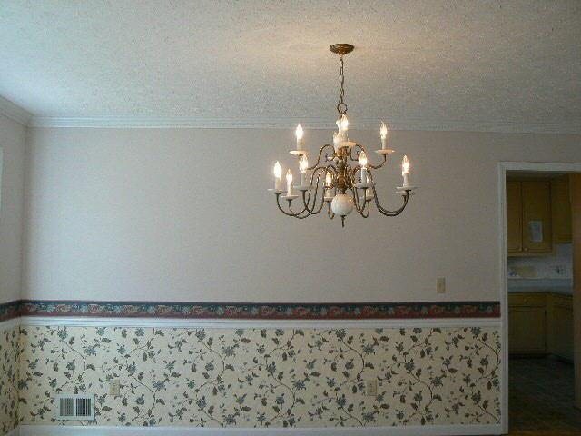 209 Hayes Ln, Rex, GA 30273 photo 2