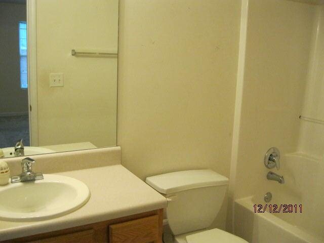 2193 Wind Gate Ct, Lithonia, GA 30058 photo 8