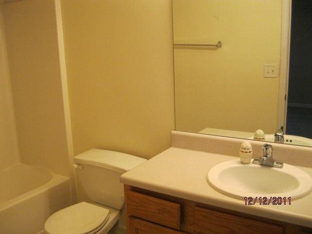 2193 Wind Gate Ct, Lithonia, GA 30058 photo 10