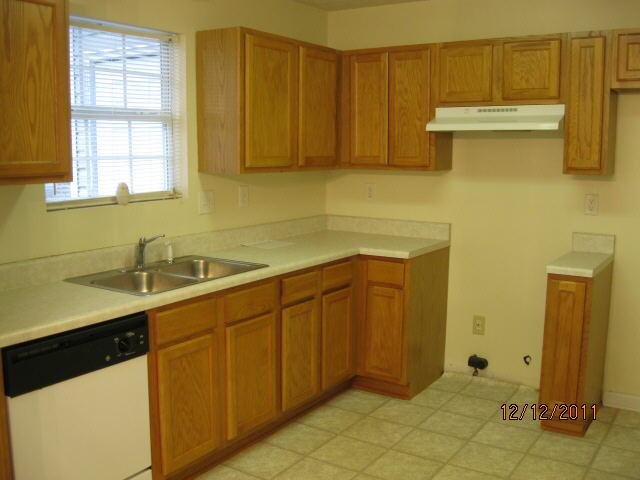 2193 Wind Gate Ct, Lithonia, GA 30058 photo 5