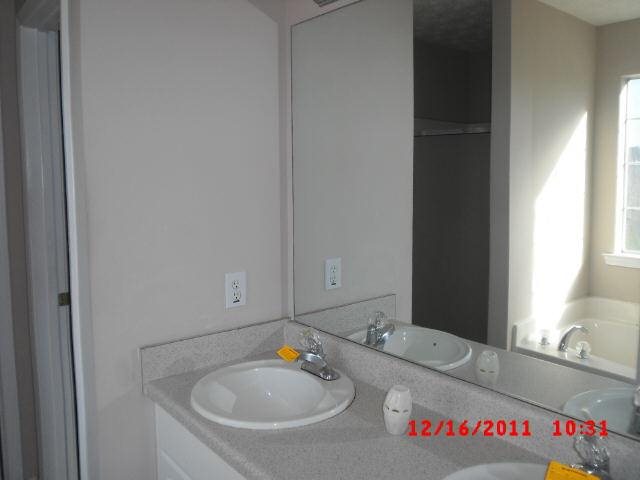 175 Hugh Dr, Covington, GA 30016 photo 8