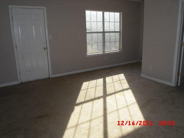 175 Hugh Dr, Covington, GA 30016 photo 10