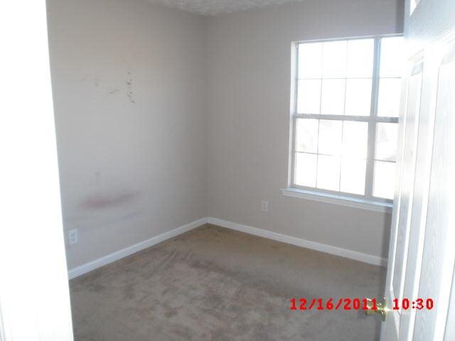 175 Hugh Dr, Covington, GA 30016 photo 4