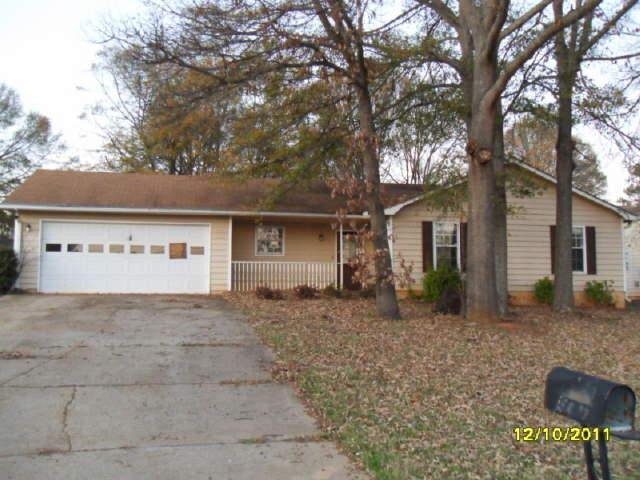 3678 Ashbill Ct, Rex, GA 30273 photo 1
