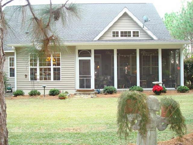 717 Benjamin, Claxton, GA 30417 photo 2