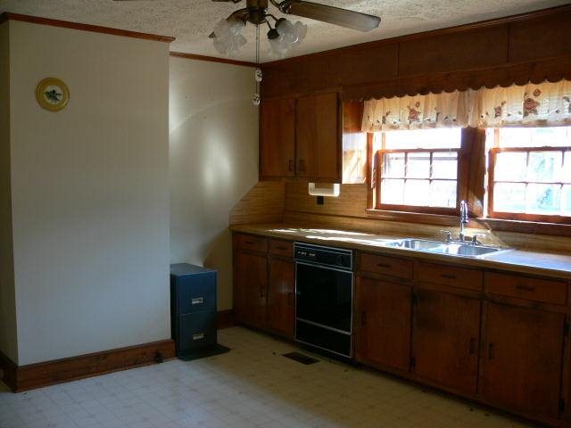 203 Baugh St, Commerce, GA 30529 photo 9