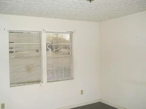 206 S 4th Ave, Lanett, AL 36863 photo 4