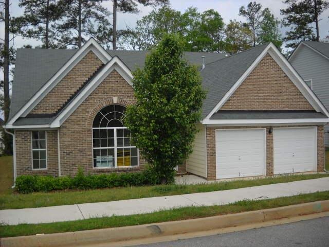 566 Vaughan Dr, Hampton, GA 30228 photo 1