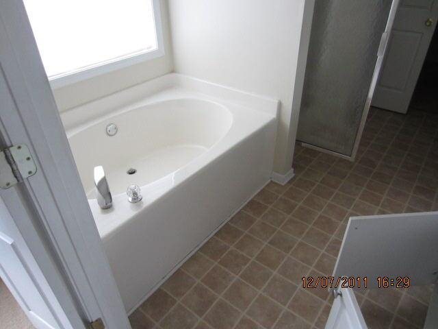 180 Avonlea Dr, Covington, GA 30016 photo 9