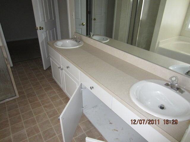 180 Avonlea Dr, Covington, GA 30016 photo 8