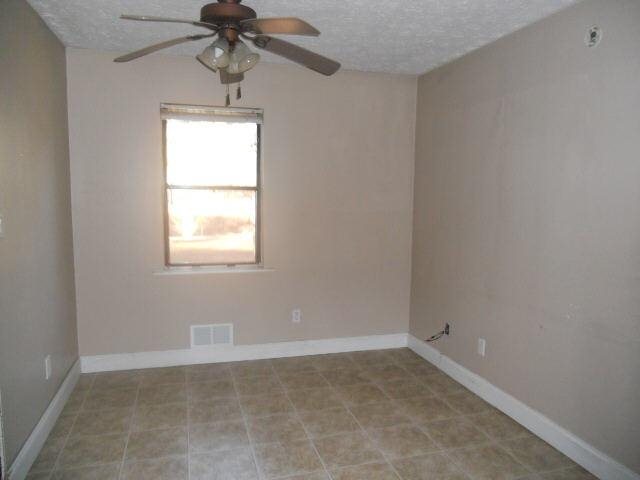 380 Rocky Creek Dr, Hampton, GA 30228 photo 7