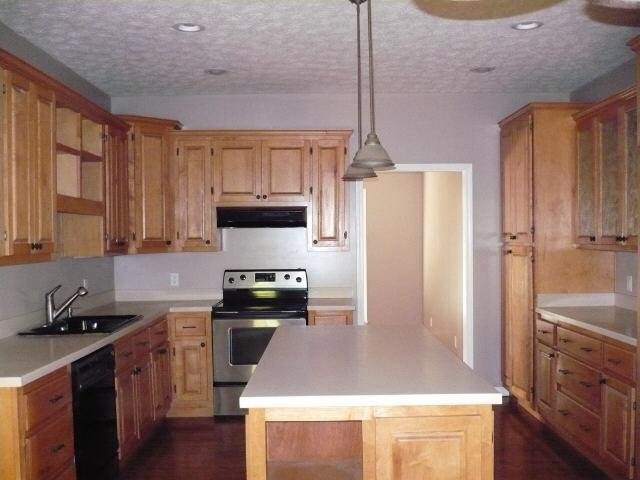 105 Pineland Ct, Lagrange, GA 30241 photo 5