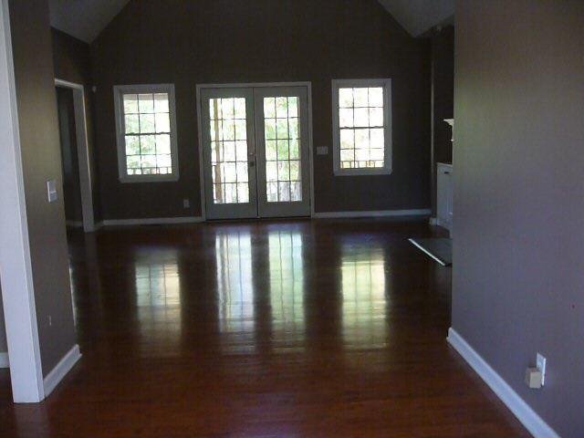 105 Pineland Ct, Lagrange, GA 30241 photo 2