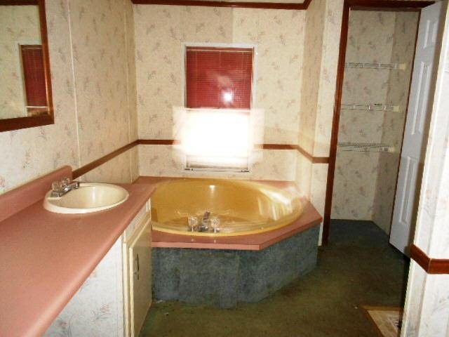 440 Garrison Rd, Carnesville, GA 30521 photo 9